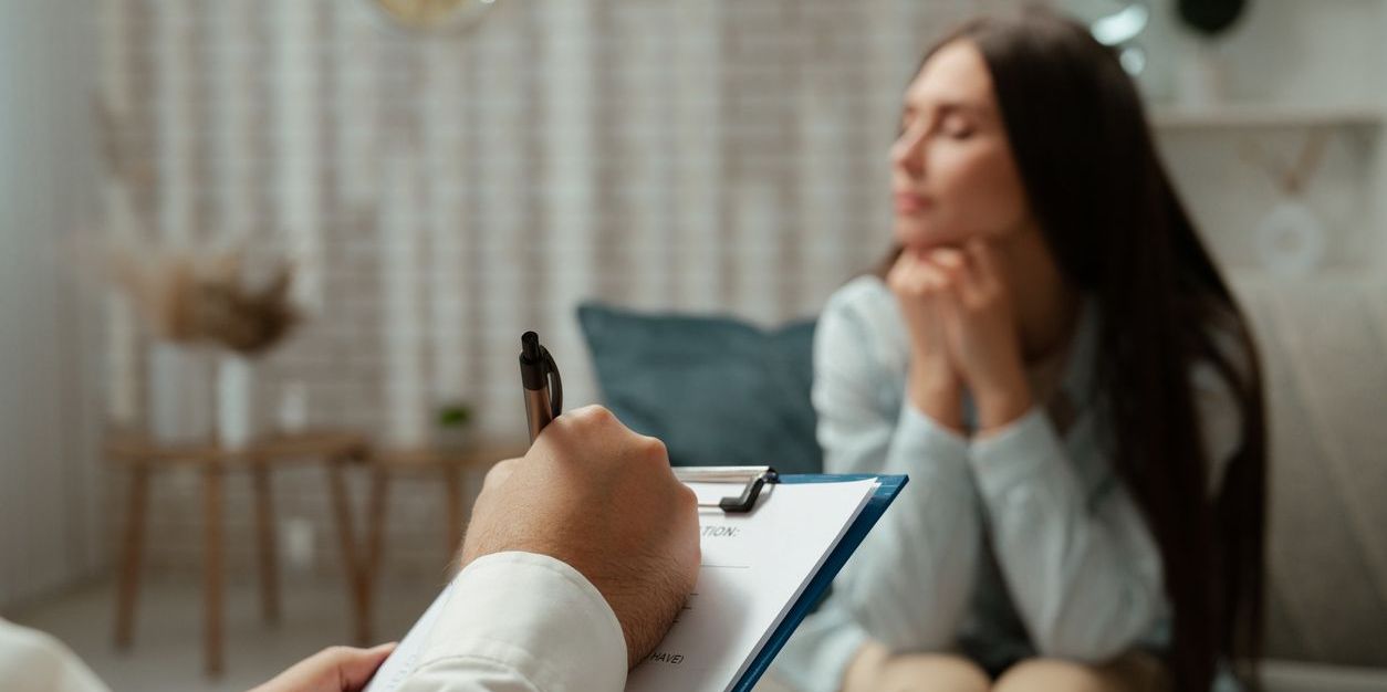 woman in therapy for anxiety