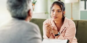 woman seeing psychiatrist for mental health issue